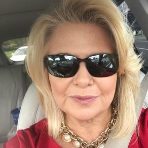 Meet your Posher, Darlene